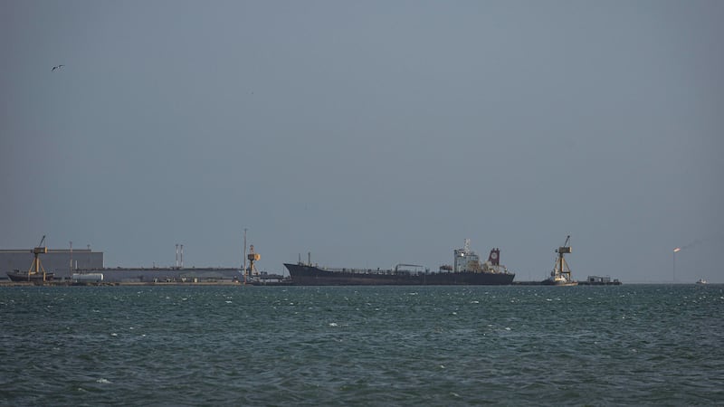 EU detiene al petrolero ‘Bertha’, ligado a Cuba y Venezuela, por burlar el cerco: ‘Desafió la cuarentena’