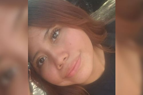 Desaparece Jimena Juárez, de 17 años, en Veracruz; familia bloquea autopista y exige localizarla con vida