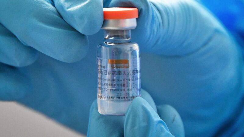 China ‘reta’ a EU por título de ‘arsenal de vacunas COVID’: enviará 2 mil millones de dosis al mundo