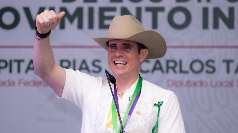 ¿Quién es Carlos Bautista, diputado de Michoacán, que ofrece hasta 10 mil pesos por denunciar a familiares?