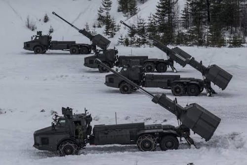 Suecia ‘abre la puerta’ a usar armas nucleares: ‘Si hubiera una guerra, naturalmente lo consideraríamos’