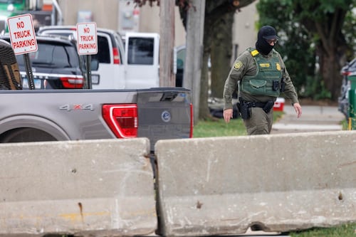 Gobierno de Trump anuncia el fin del despliegue de agentes migratorios en Minnesota