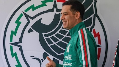 Rafa Márquez no está contento con el desempeño de México luego de perder con EU. (Foto: Cuartoscuro)