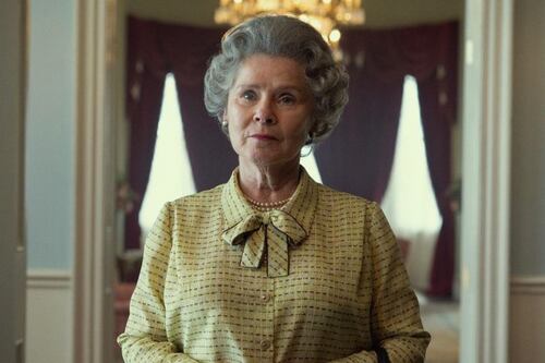 ‘The Crown’: Suspenden grabaciones de la sexta temporada tras muerte de la reina Isabel II