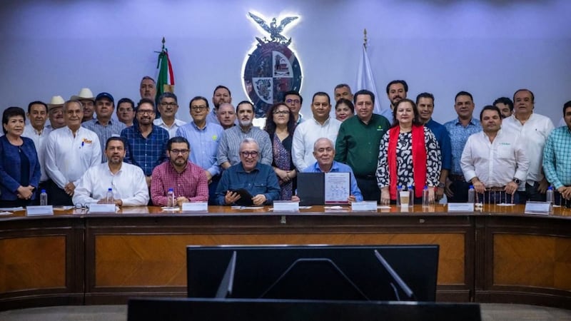 Acuerdan compra de 2.8 millones de toneladas de maíz en Sinaloa para ciclo 2025-2026