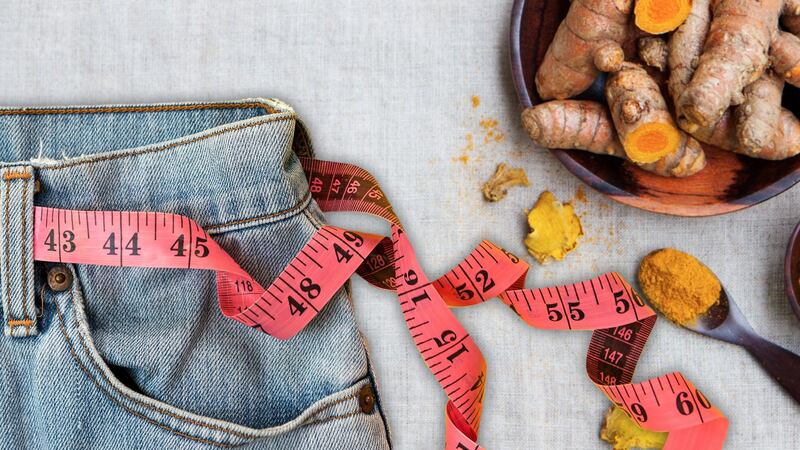 ¿Qué tan efectiva es la cúrcuma para bajar de peso?