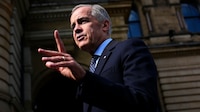 ‘Dejen de hacer memes’: Carney exige a Trump tomarse en serio las negociaciones comerciales