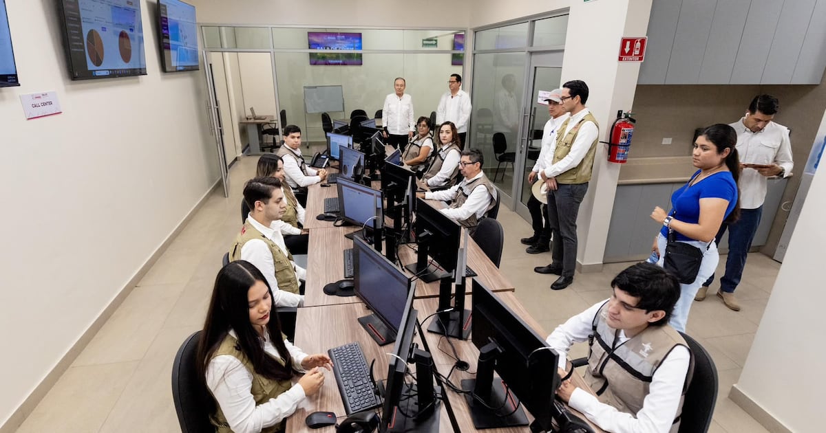 Durazo inaugura primer Centro Coordinador de Salud en México