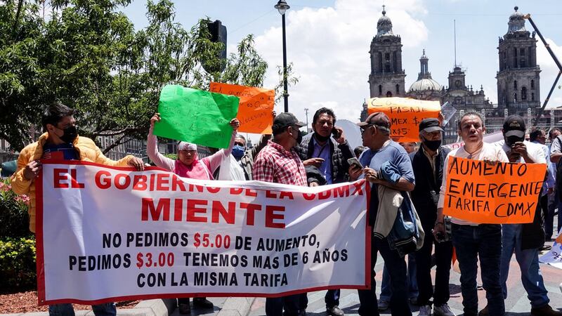 Contener tarifa de pasaje es una olla de presión: transportistas de la CDMX