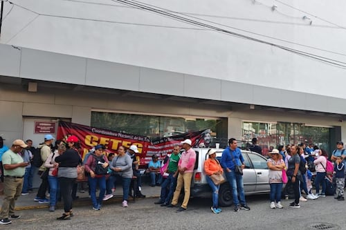 Protestas del magisterio en Guerrero: Maestros de la CETEG bloquean bancos y comercios en Chilpancingo