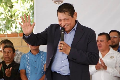 (VIDEO) ‘Perdón, eh’: Captan a alcalde de Cuautla presuntamente alcoholizado en sesión de cabildo