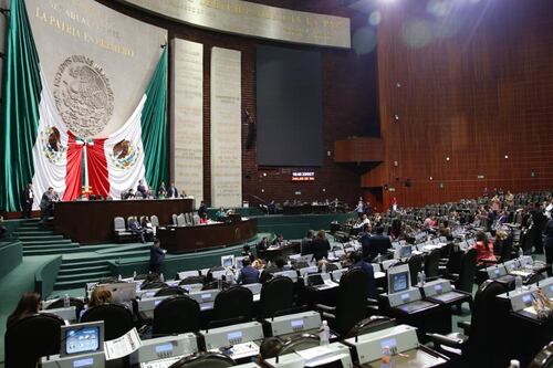 Diputados piden a Congreso de NL frenar reforma que permitiría a médicos no atender a homosexuales y lesbianas