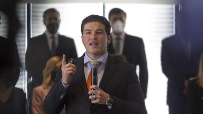 El gobernador aseguró que el ordenamiento actual es es anticuado, desordenado, sumiso y desfasado