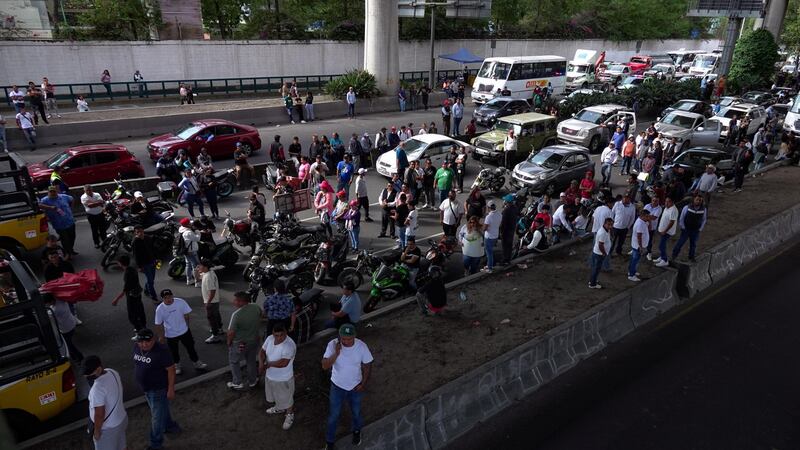 ¡Se cancelan los bloqueos en Ecatepec! Transportistas del Edomex suspenden manifestación tras acuerdo