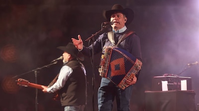 Intocable encabeza la lista de artistas que se presentan en el Zócalo de la CDMX, pero no es el único que sube al escenario. (Foto: Cuartoscuro)