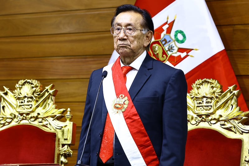 Perú inicia juicio contra el presidente interino José María Balcázar por apropiación ilícita