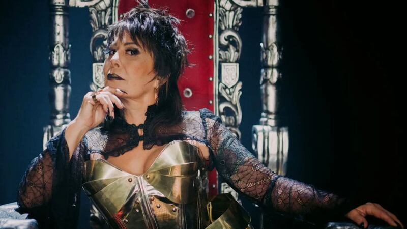 Alejandra Guzmán pensaba heredar sus bienes a Apolo, su ‘sobrino’: ¿De cuánto es su fortuna?