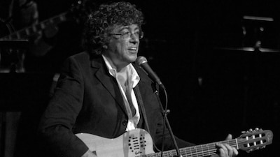 El cantante Piero es conocido por interpretar canciones como 'Viejo' y 'El jardín de los sueños'. (Foto: EFE)