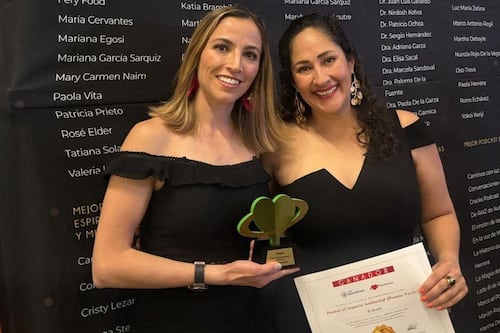 Empresa mexicana gana “Premio Verde” por proteína de polvo de grillo