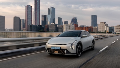 Kia EV4 GT-Line 2025, el sedán eléctrico de plataforma E-GMP con 630 km de autonomía WLTP