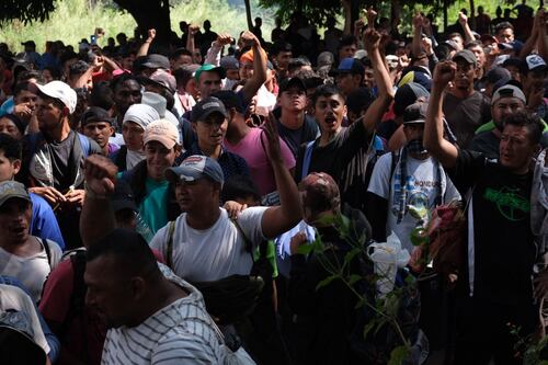 Solicitantes de refugio deben permanecer en Chiapas, aclara la Comar