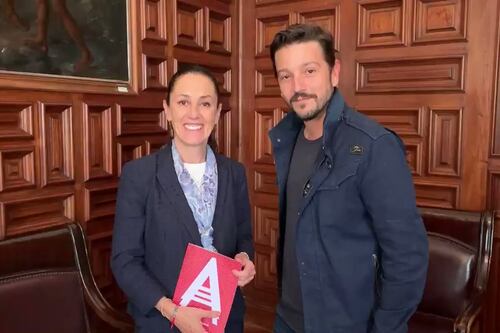 Diego Luna dialoga con Sheinbaum sobre impulso a la cultura en la CDMX