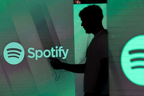 Discográficas están enojadas por la 'rebeldía' de Spotify
