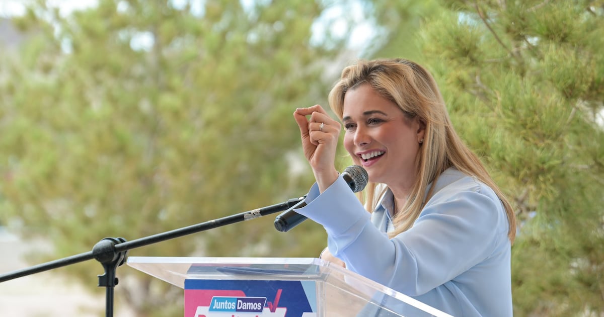 Morena impulsa juicio político contra Maru Campos por presunta violación a la soberanía nacional