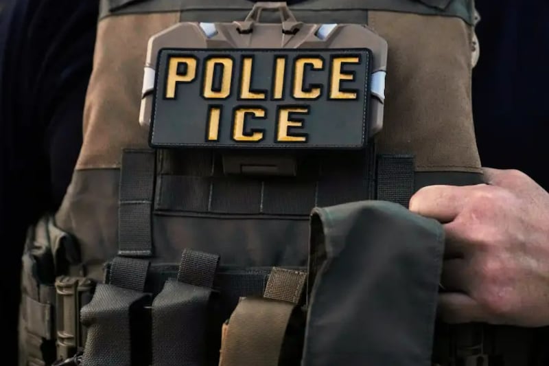 Trump tendrá nuevo dirigente de ICE: Nomina a Lance Schroyer, expolicía estatal de Oklahoma