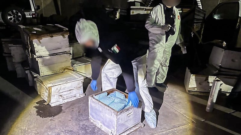 Peleas internas de cárteles y bombardeos a lanchas ‘benefician’ a EU: Cae flujo de fentanilo 56 por ciento