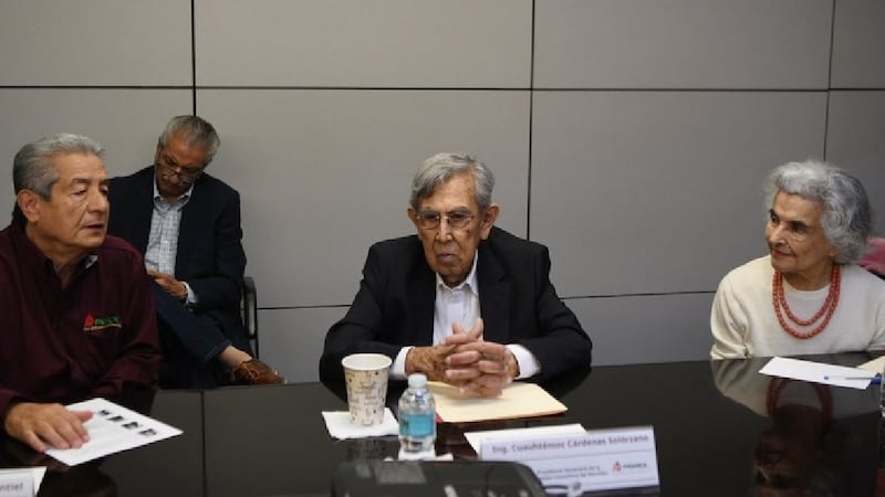 (FOTOS) Así arranca Cuauhtémoc Cárdenas en la nueva Comisión de Petróleo en Pemex