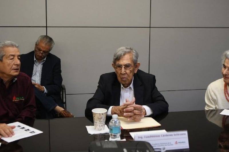 (FOTOS) Así arranca Cuauhtémoc Cárdenas en la nueva Comisión de Petróleo en Pemex
