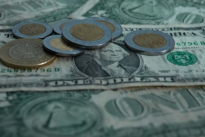 ¿Por qué el reporte de empleo en EU ‘tiró paró’ al peso en su ‘pelea’ contra el dólar?
