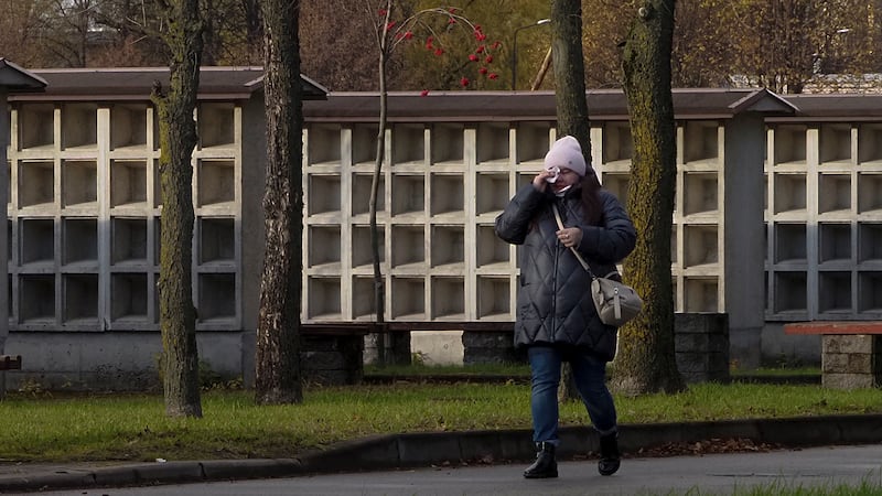 Siguen las malas noticias en Rusia; bate récord con 1,015 muertes por COVID