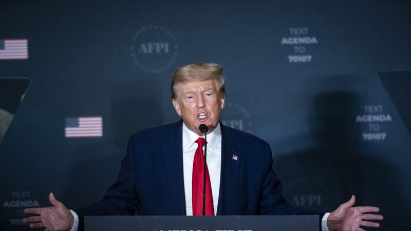 Trump reclama que los documentos secretos incautados por el FBI son de su propiedad