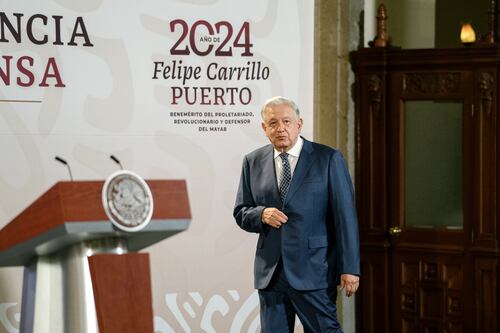 Destrucciones consumadas: Jolopo y AMLO