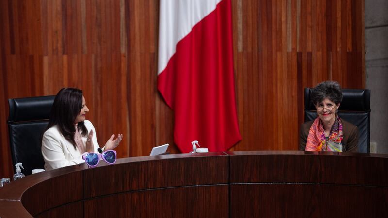 Perdona TEPJF multas por los acordeones en última sesión presidida por Mónica Soto