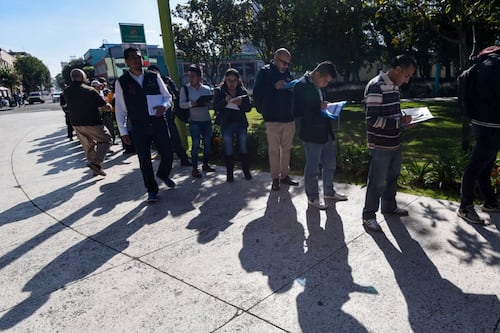 Crece en 422 mil personas la población ocupada en un año