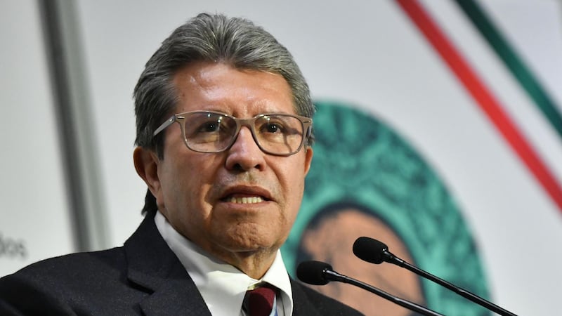 Huachicol fiscal: Monreal reta a EU a presentar pruebas del presunto financiamiento del CJNG a políticos