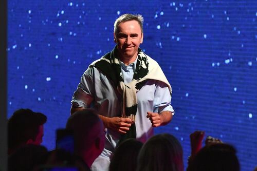 Prada apuesta por el diseñador Raf Simons para revolucionar su look