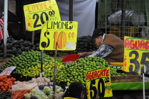 Inflación en México ‘se pasa de rosca’ en marzo: Acelera a 4.63% en la primera quincena