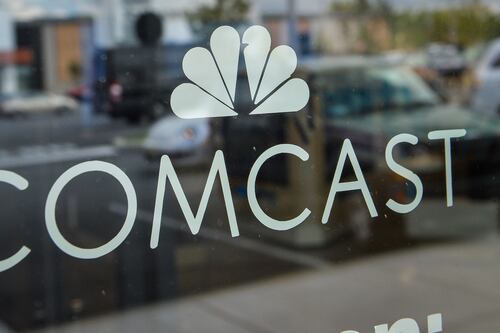 Comcast frena compra de acciones de Sky tras adquisición