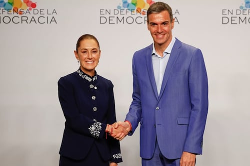 ‘Soy una mujer de paz’: Sheinbaum propone en España declaración en contra de intervención militar en Cuba