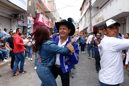 Pedro Segura, ex candidato a gobernador de Guerrero, canta narcocorrido del ‘Mencho’: ‘Es un evento privado’