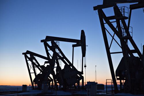 La mezcla mexicana sube a 64.63 dólares, su nivel más alto de las últimas tres semanas