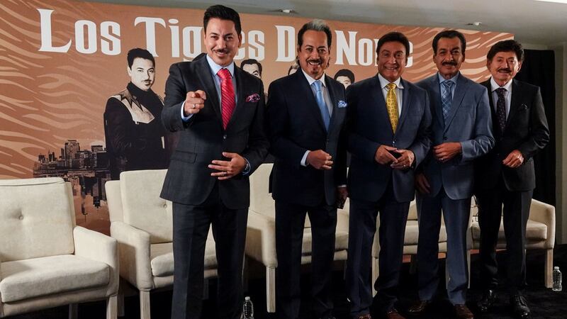 AMLO anuncia concierto de Los Tigres del Norte para el 15 de septiembre
