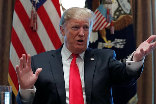 Trump amenaza de nuevo con declarar emergencia en EU para construir muro fronterizo