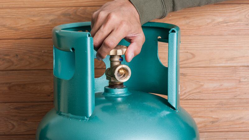 Cofece inicia investigación sobre si existe competencia en mercado de gas LP