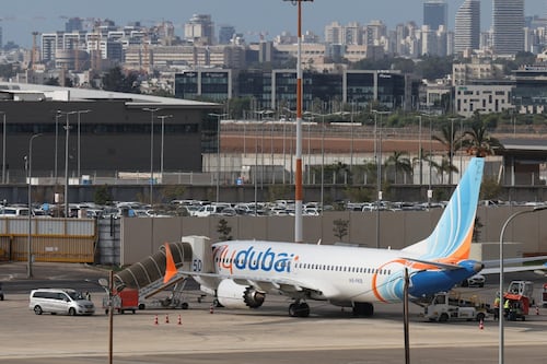 ‘Intentó matar al piloto’: Pasajeros del avión de FlyDubai narran cómo un aviador apuñaló al otro