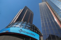 BMV pierde 0.25% y liga tres semanas a la baja; Wall Street ‘descansa’ por feriado del 4 de julio